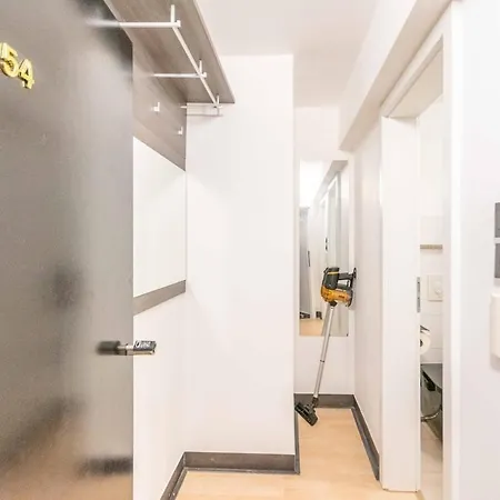 34 1 Apartment Essen